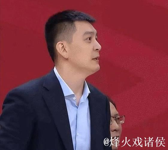 杨鸣谈新老交替：人才引进方面不如发达地区